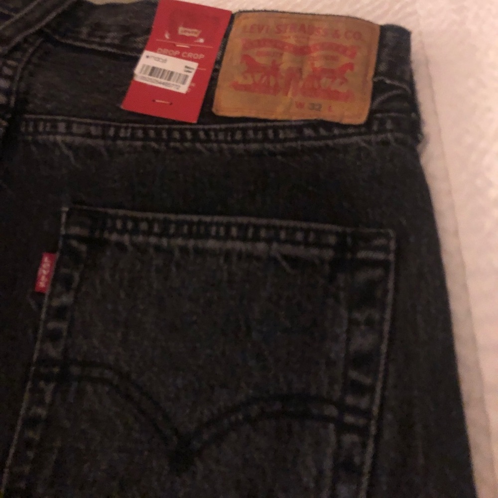 Levi Jeans (Drop Crop)